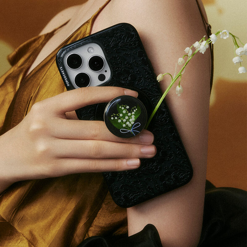 Black Lace — iPhone 16 MagSafe Case image number 3