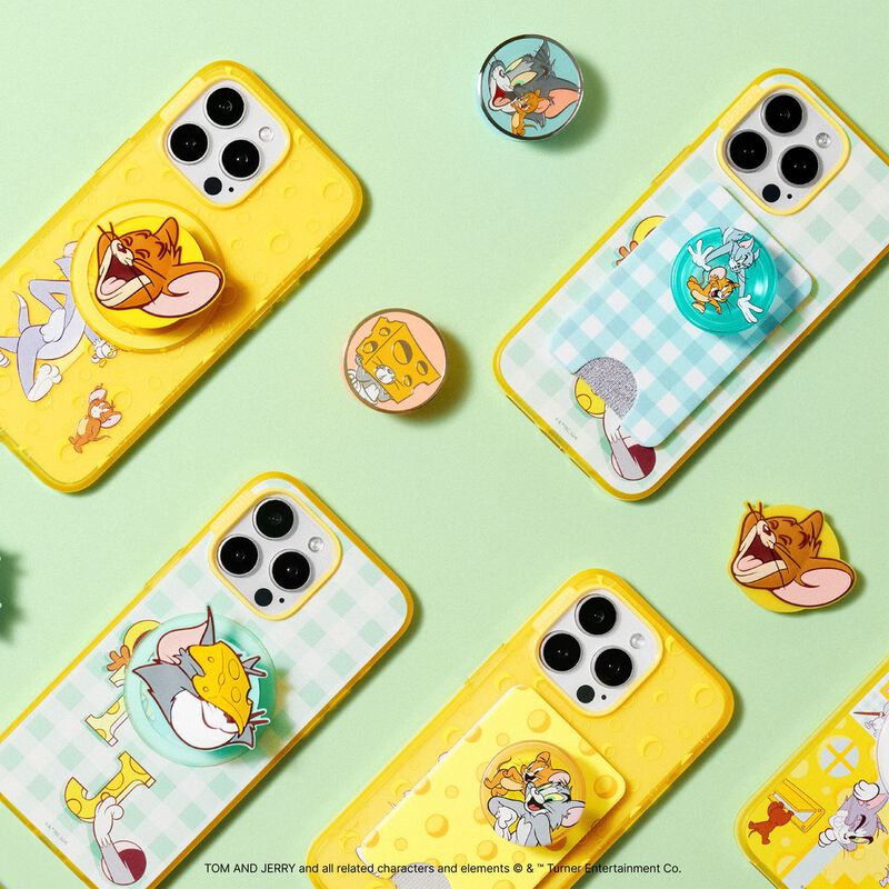 Tom & Jerry Picnic — iPhone 13 Pro Max MagSafe Case image number 4